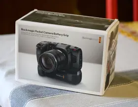 Blackmagic Design 880860845856 Mint Battery Grip For Pocket Cinema Camera 4k