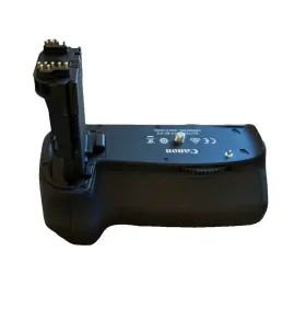 Canon 013803204261 Eos 6d Battery Grip Bg-e 13 Mint Condition In Box