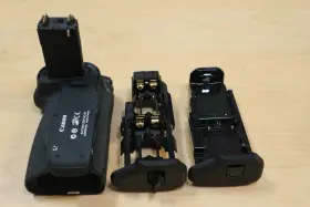 Bg-e9 Canon Near Mint Battery Grip Japan