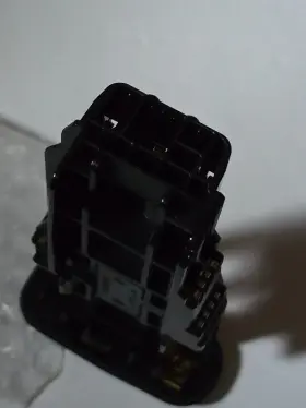 Bgm-e11a Canon Battery Magazine For Grip Bg-e11 5dmkiii #2