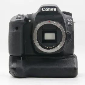 Tg091224011 Canon Used Eos 80d With Vivitar Batt Grip Shutter 11831