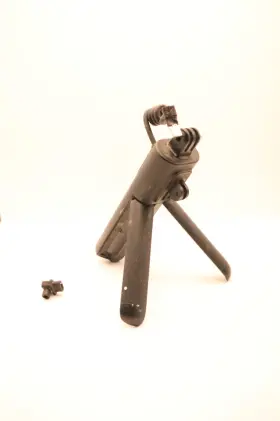 Gopro Aphgm-001/aphgm-001-vn - Volta External Battery Grip/tripod/remote For Parts And Repair Plug