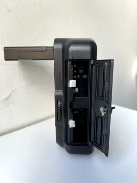 Meike D3000 Mk-d60 Battery Pack Grip For Nikon D40 D40x D60