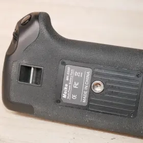 Mk-550d Meike Battery Grip For Canon T2i T3i T4i T5i Dslr Camera #3