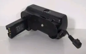 Mk-d5000 Meike Mukti-power Battery Pack 7.2v