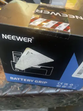 10099595 Neewer Vertical Battery Grip With 2.4g Wireless Remote Control For Canon Eos