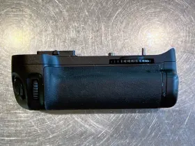 Ms-d11en Nikon Mb-d11 Battery Pack With #2