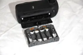 Mb-d80 Nikon Battery Grip Aa Tray Original Packaging Manual #2