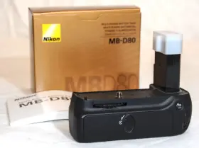Mb-d80 Nikon Battery Grip Aa Tray Original Packaging Manual