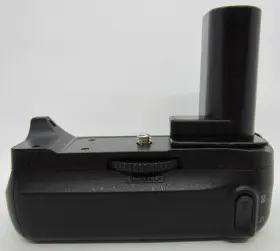 Mb-e5700 Nikon Aa Battery Grip For Coolpix 5700 And 8700 Digital Camera #3