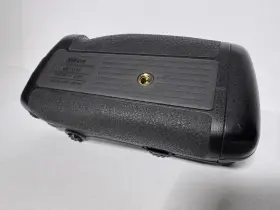 Ms-d14en Nikon Mb-d16 Multi Power Battery Pack With - Excellent Condition