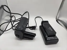 Bll-1 Olympus Hld-2 Grip Genuine Battery And Charger For E-1