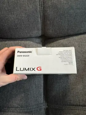 Dmw-bgg9e Panasonic Battery Grip For Lumix G9 New/old Stock #2