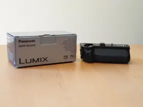 Dmw-bggh3 Panasonic Battery Grip For Lumix Gh3 And Gh4 Cameras
