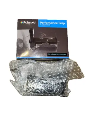 Polaroid Plgr18d3100 Performance Battery Grip Fits Nikon D3100