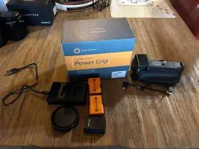 A6500 Promaster 8616 Vertical Control Power Grip For Sony #8622 With Extras