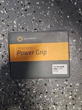 Pro3648 Promaster Vertical Control Power Grip For T2i T3i T4i T5i