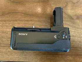 Vg-c1em Sony 905524951875 Near Mint Vertical Position Grip