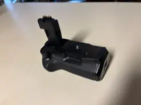Travor Bp-550d Battery Grip For Canon T3i Rebel