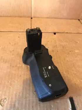 Bg-c9 Vello Battery Grip For Canon 5d Mark Iii #3