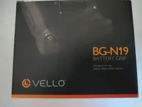 Bg-n17 Vello Battery Grip And Holder For Nikon D850