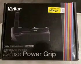 Vivitar Viv-pg-d7100 Viv-pg-d5300 Dbattery Grip For Nikon D5100 D5200. And D5300