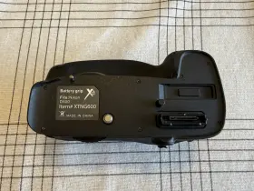 Xit Xtng600 Digital Camera Battery Power Grip For Nikon D600 / D610