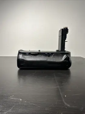 Ze-cbg6d Zeikos Multi-power Battery Grip For Canon Eos 6d