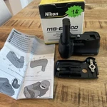 Nikon MB-E5000 Aa Battery Pack Grip. Fixed Price $34.99.