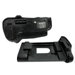 Vivitar Deluxe Power Grip / VIV-PG-D810 Nikon Compatible (new In Box). Fixed Price $29.00.