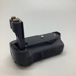 Zeikos ZE-CBG7D Battery Grip For Canon Untested. Fixed Price $19.04.