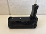 Vello BG-C12 For Canon 7D Mark. Fixed Price $13.49.