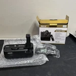 Meike MK-AR7BATTERY Pack For Sony. Fixed Price $40.00.