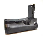 Vello BG-C14 Battery Grip For Canon 5D Mark Iv. Fixed Price $19.99.