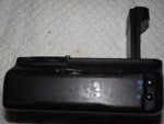 Targus TG-BG20D Battery Grip Vertical For Canon Eos 20D/30D Digital Cameras. Fixed Price $19.00.