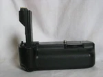 Vivitar VIV-PG-5DM11 Battery Grip Camera Pack Photography Photographer Canon. Fixed Price $22.00.